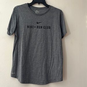 Nike Run Club Tee